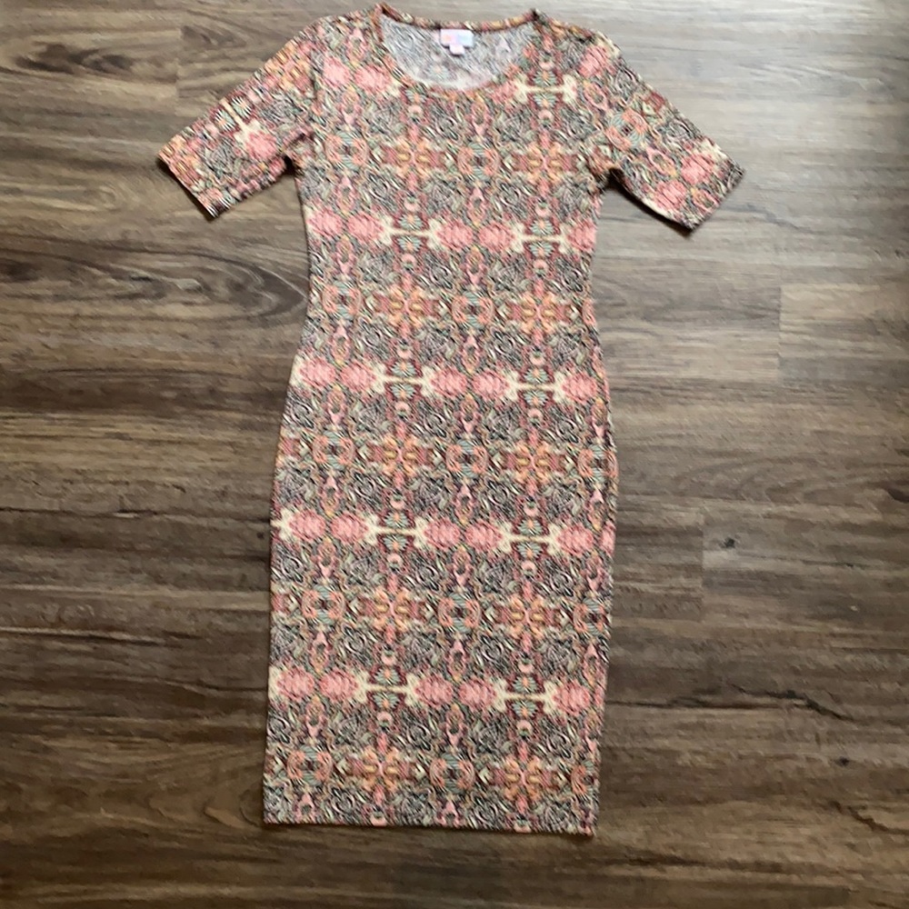 LuLaRoe Julia XS